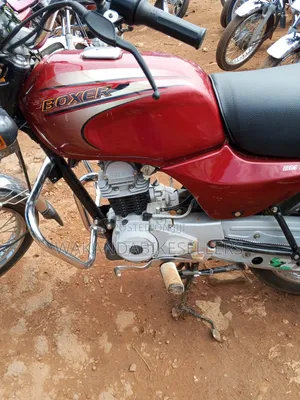 Bajaj Boxer 100 2024 Red
