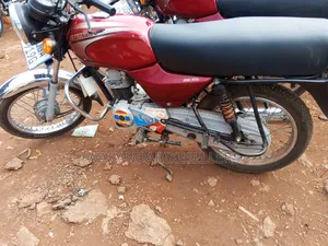 Bajaj Boxer 100 2024 Red