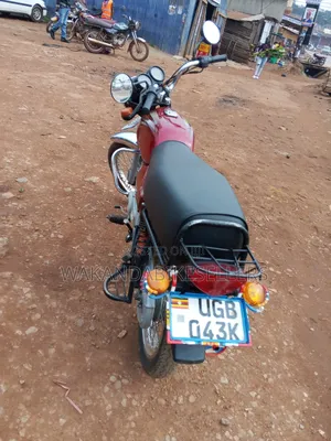 Bajaj Boxer 100 2024 Red