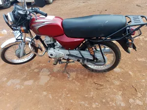 Bajaj Boxer 100 2023 Red