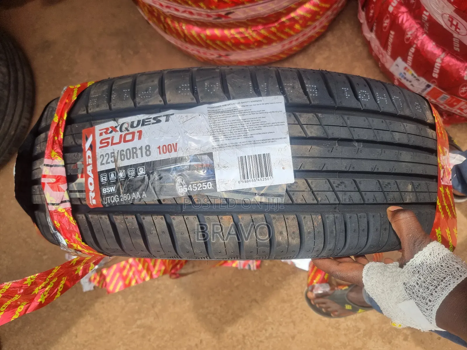 225/60r18 Roadx