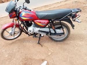 Bajaj Boxer 125 2024 Red