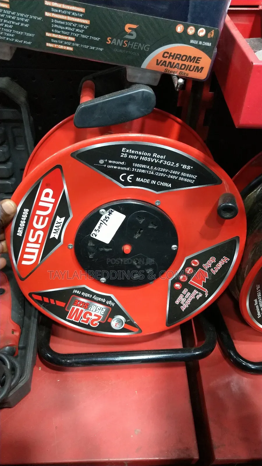 Wiseup Heavy Duty Extension Reel 2.5x25m Industrial Electric Cable