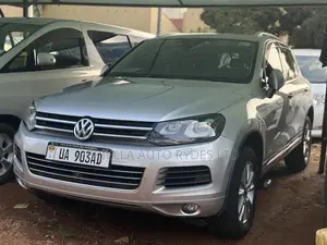 Volkswagen Touareg 2015 Silver
