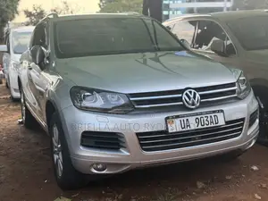 Volkswagen Touareg 2015 Silver