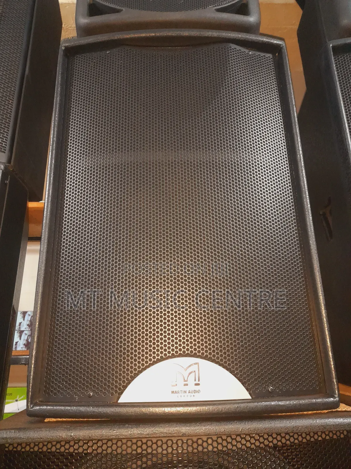 15 Martin Audio London Top Speaker