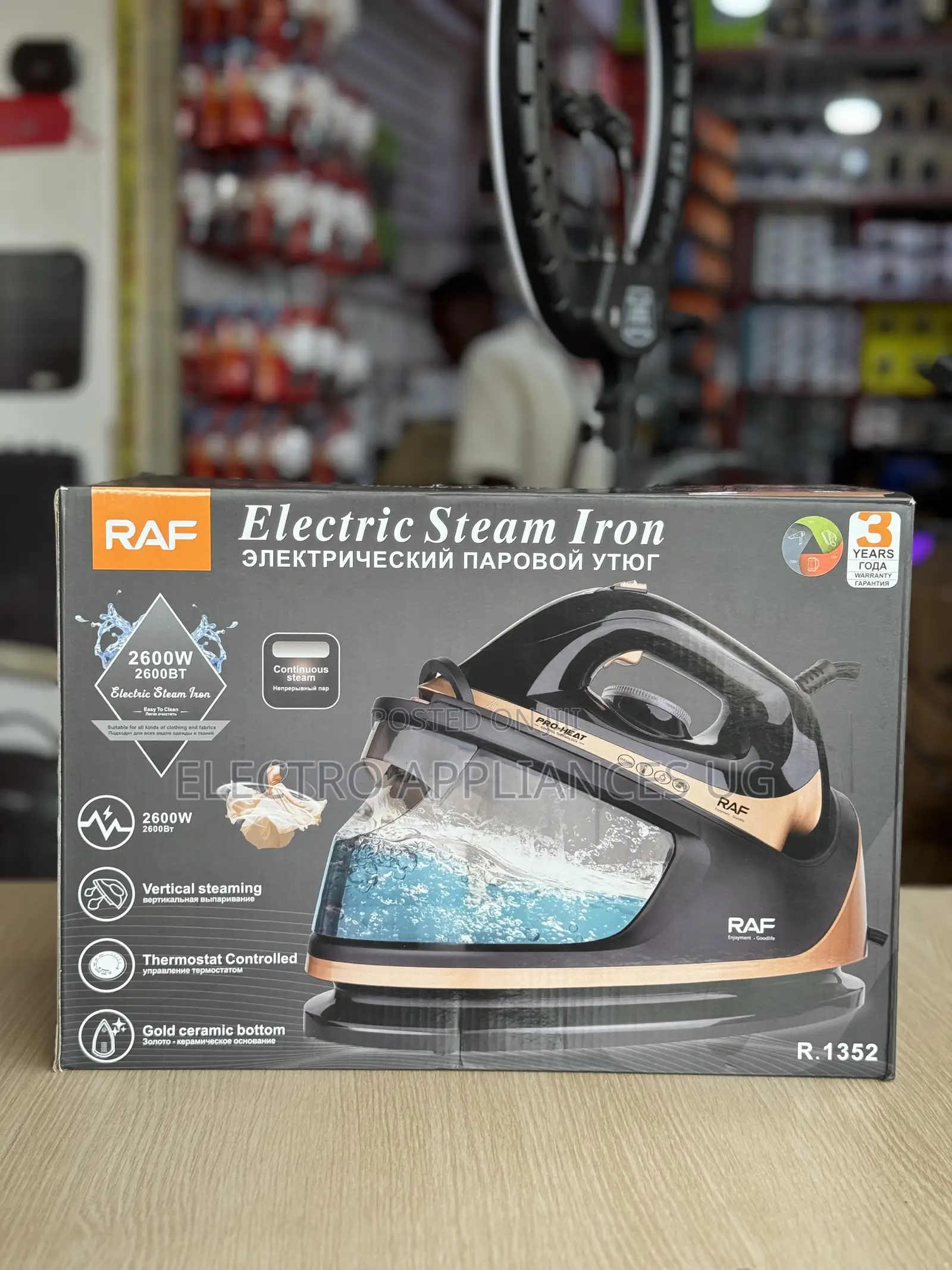 Raf Electric Steam Iron, Model R.1352.