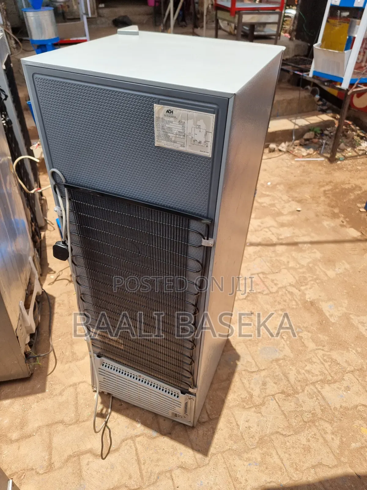 Well Designed Fridge/Cooling and Ice Making/160l