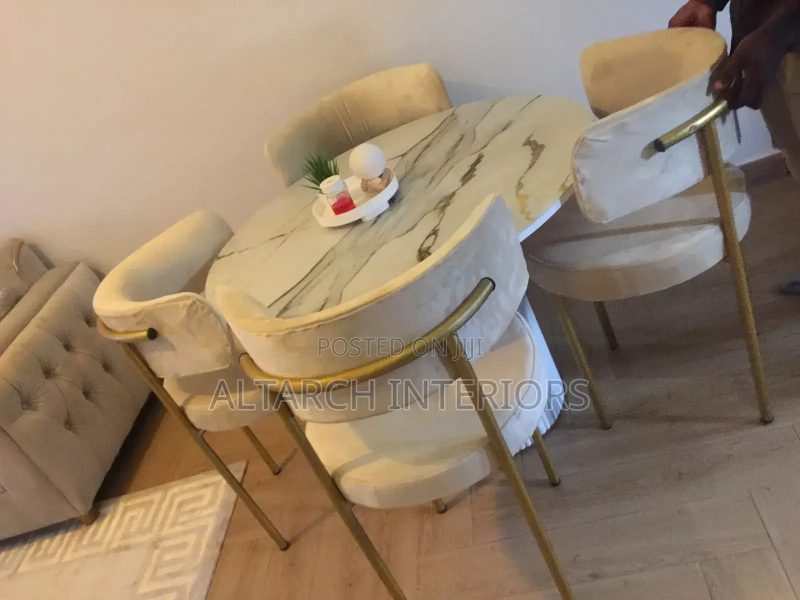 4 Seater Round Dining With Unique Chair Design