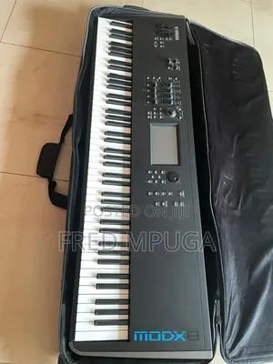 Keyboard Yamaha Modx8