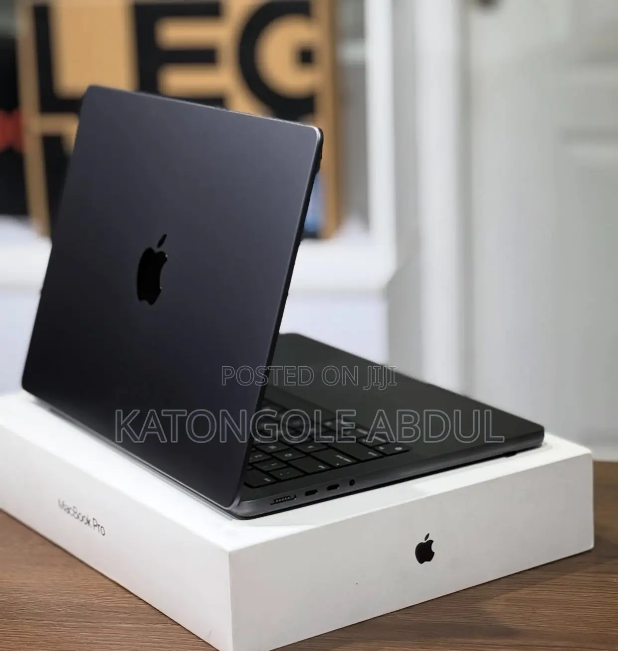 New Laptop Apple MacBook Pro 2024 M4 14-Inch 24GB Apple M4 SSD 1T