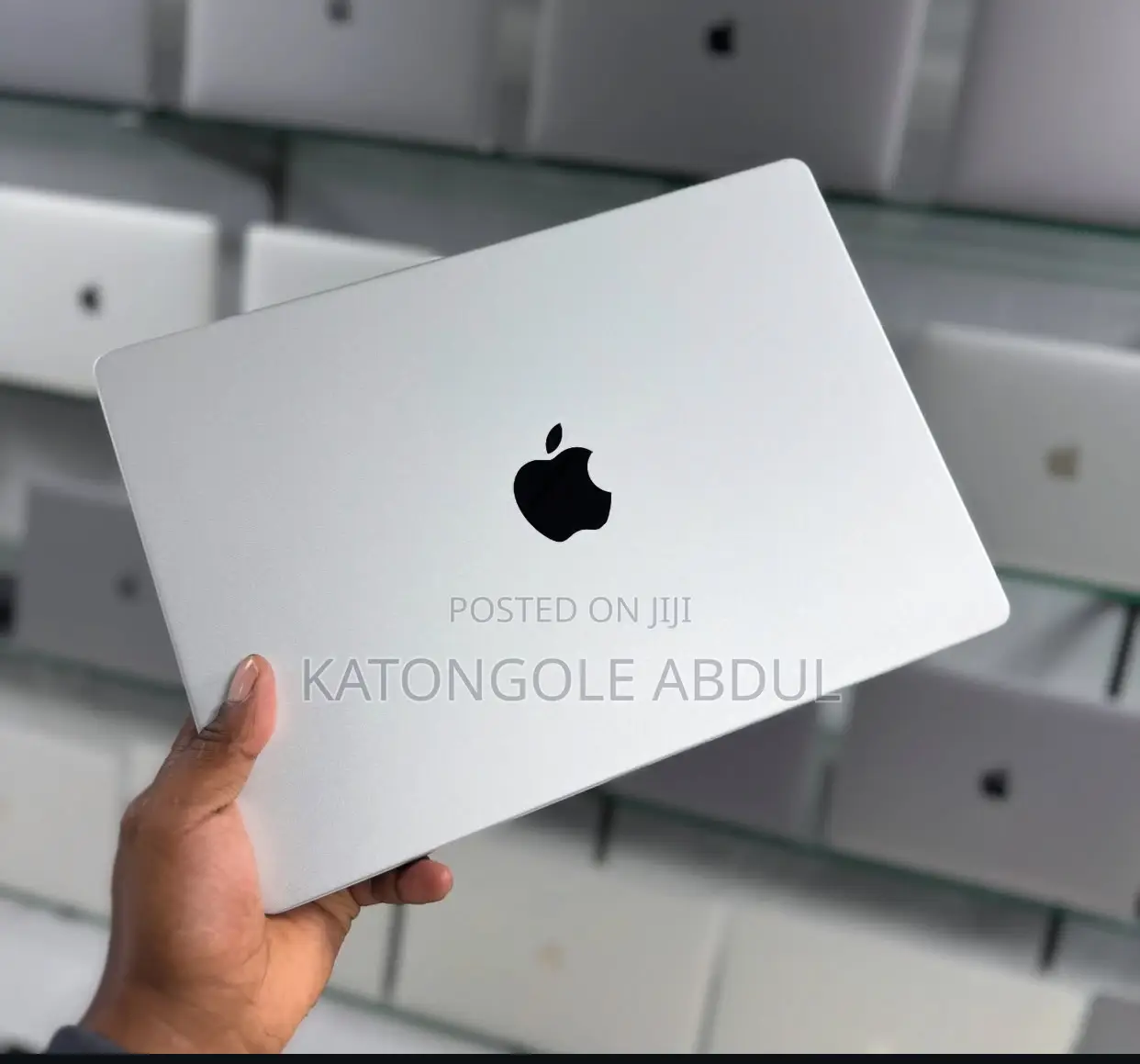 New Laptop Apple MacBook Pro 2024 M4 14-Inch 16GB Apple M4 SSD 1T