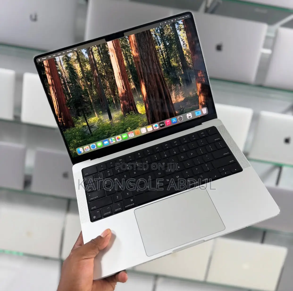New Laptop Apple MacBook Pro 2024 M4 14-Inch 16GB Apple M4 SSD 1T