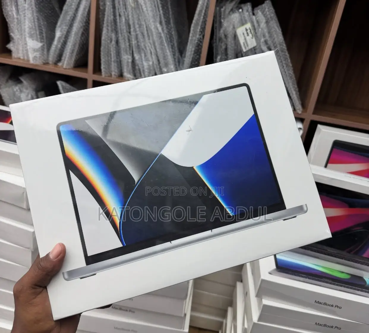 New Laptop Apple MacBook Pro 2024 M4 14-Inch 16GB Apple M4 SSD 1T