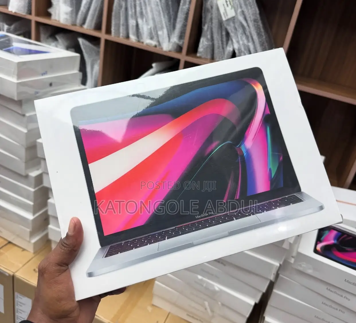New Laptop Apple MacBook Pro 2024 M4 14-Inch 16GB Apple M4 SSD 1T