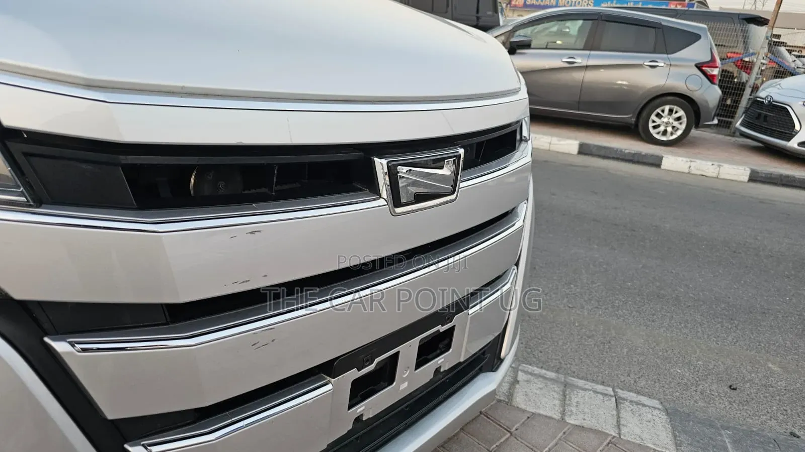 Toyota Noah 2.0 FWD (8 Seater) 2019 Silver