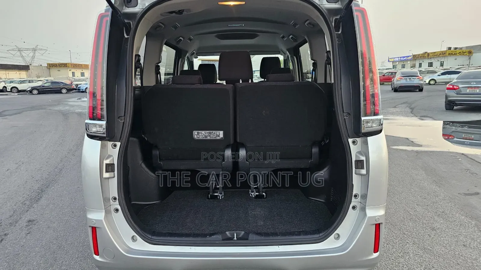 Toyota Noah 2.0 FWD (8 Seater) 2019 Silver