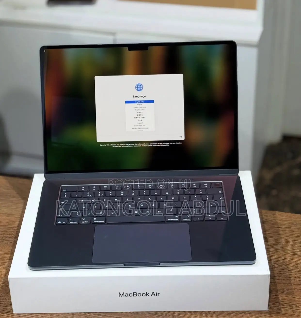 New Laptop Apple MacBook Air 2025 M4 15-inch 16GB Apple M4 SSD 512GB