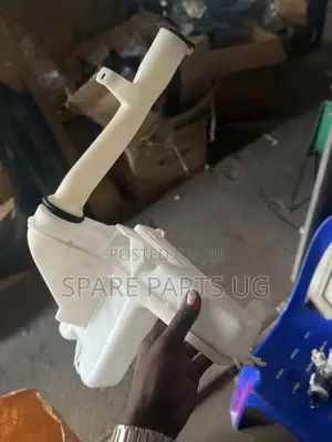 Hilux Vigo Wiper Tank