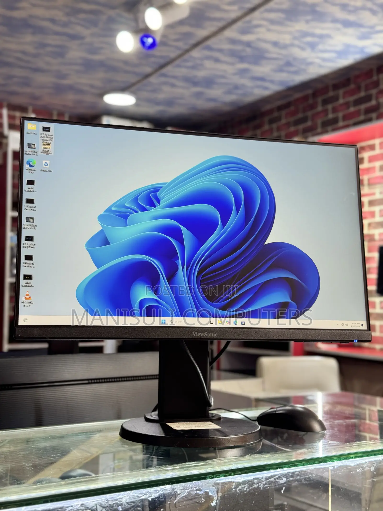 View Sonic Monitor 24 Inch Screen Ips Hdmi Dp Div Vga