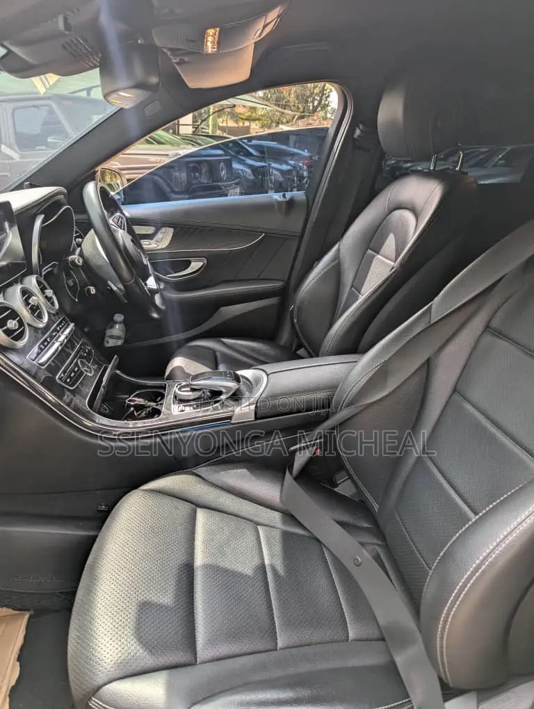 Mercedes-Benz C200 2016 White