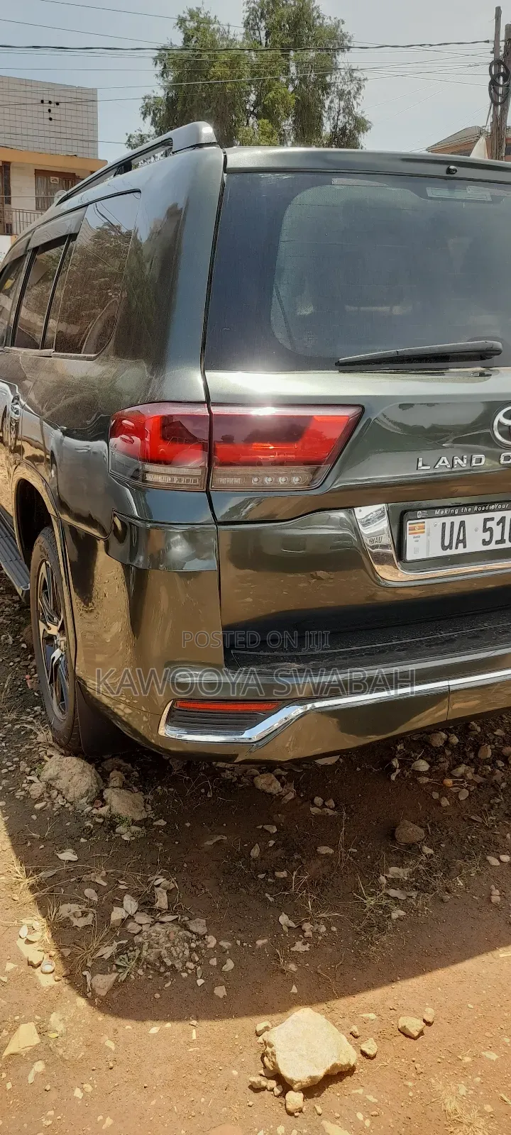 Toyota Land Cruiser 4.6 V8 ZX 2016 Green