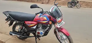 Bajaj Boxer 125 2025 Red