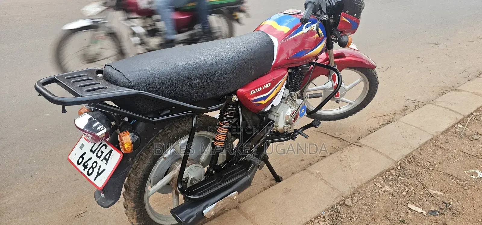 Bajaj Boxer 125 2025 Red