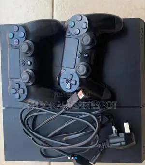 Sony 500gb Playstation 4 (Ps4). Chipped Comes With 2 Pads and 12 Games