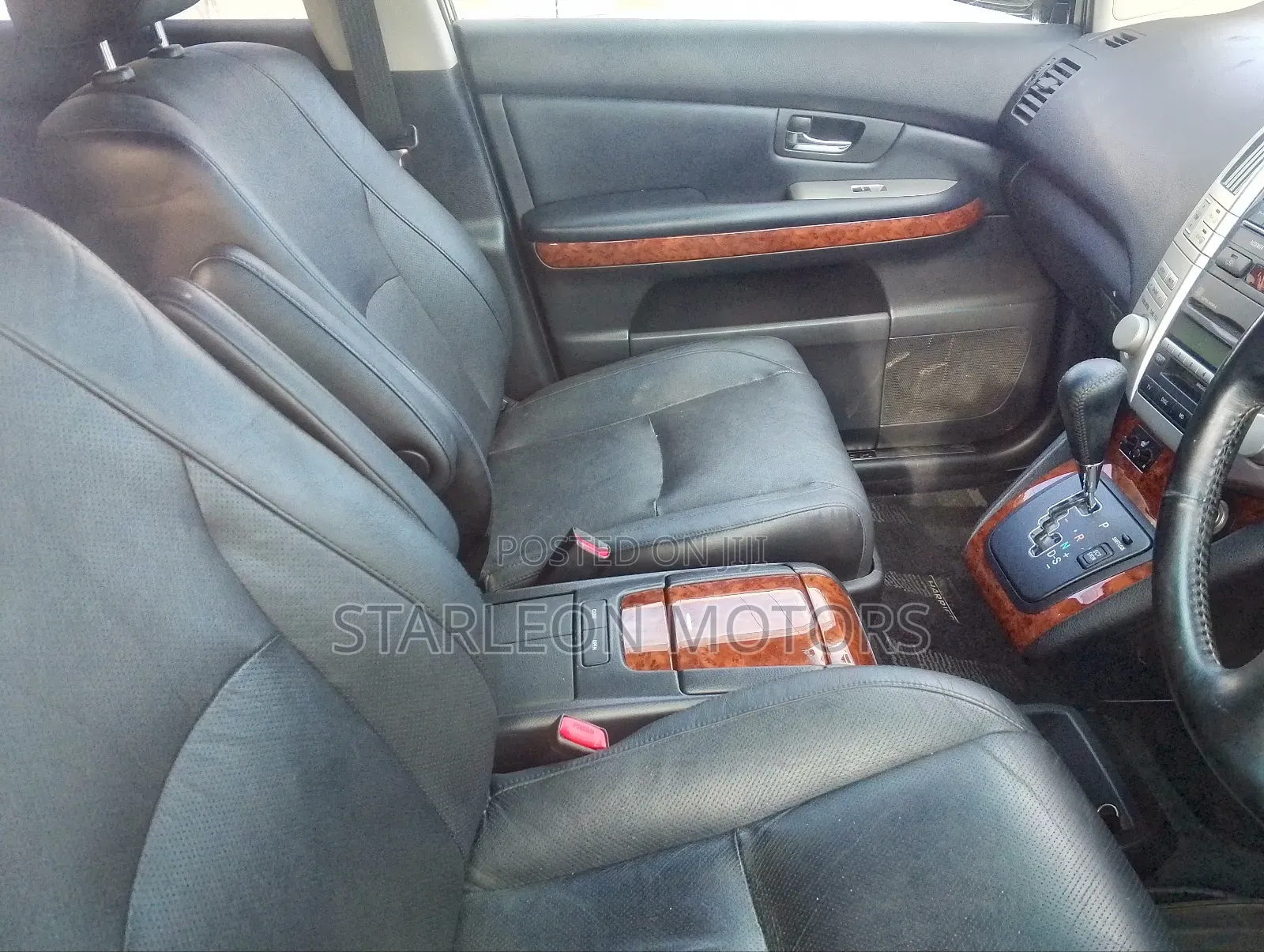 Toyota Harrier 2.4 2010 Black