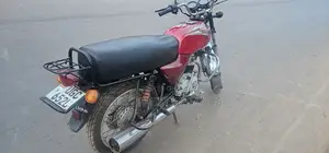 Bajaj Boxer 2025 Red