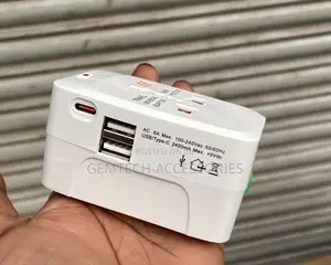 Universal Adapter With 2usb a Ports and Type C)