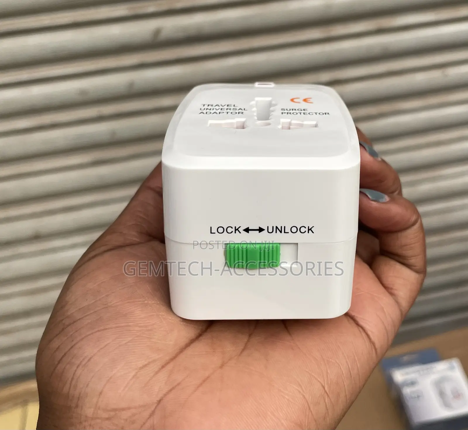 Universal Adapter With 2usb a Ports and Type C)