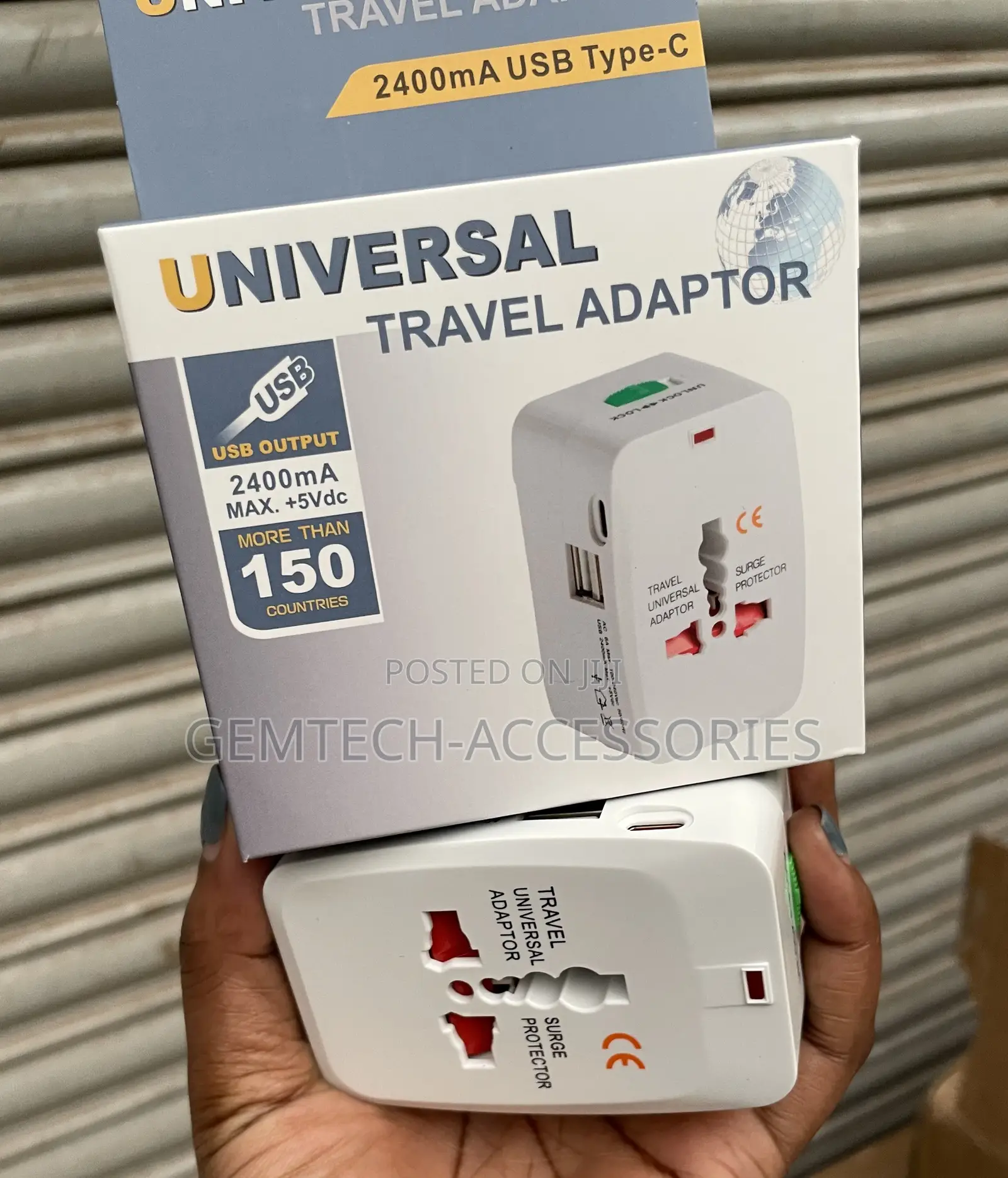 Universal Adapter With 2usb a Ports and Type C)
