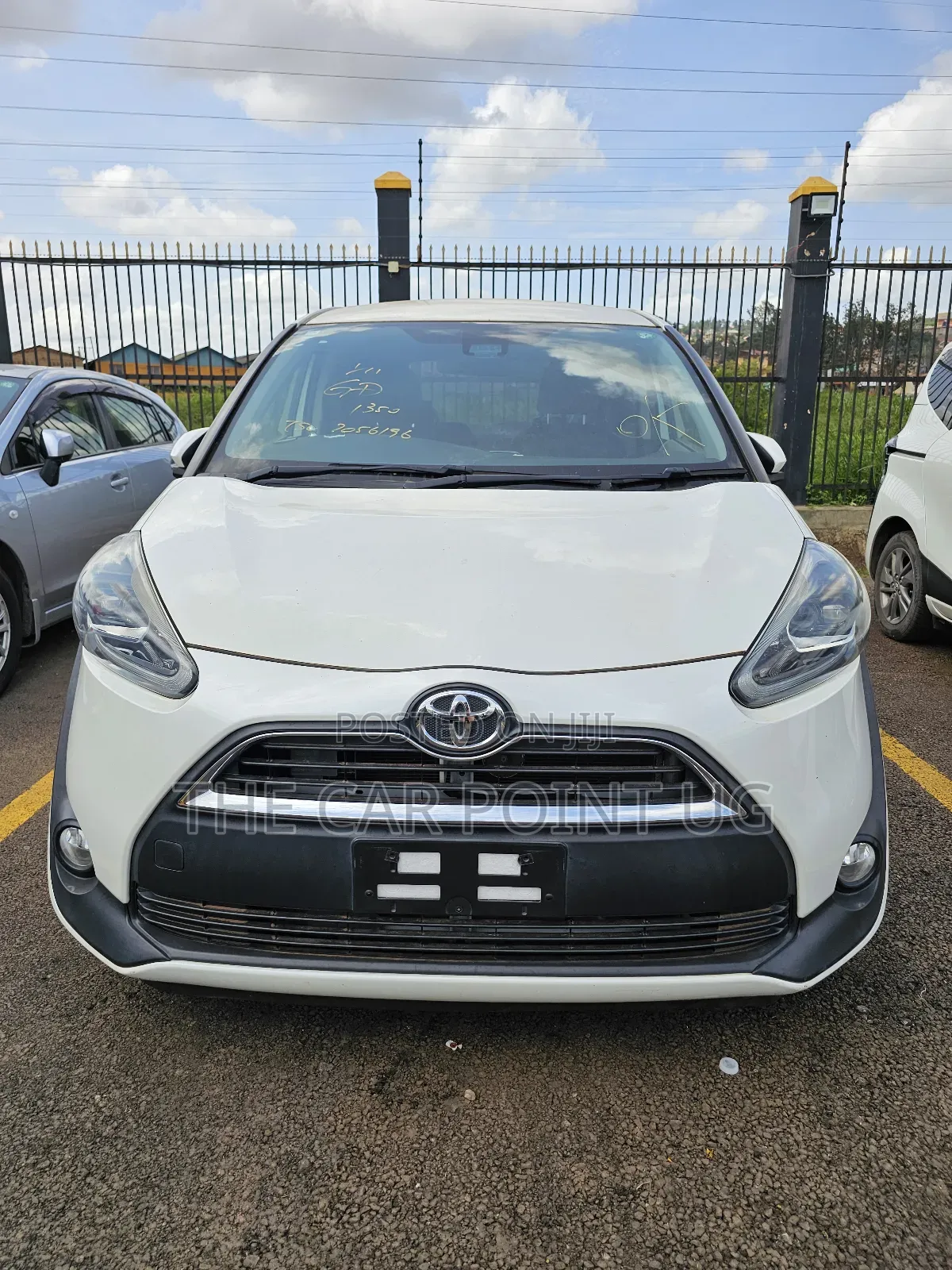 Toyota Sienta 2016 White