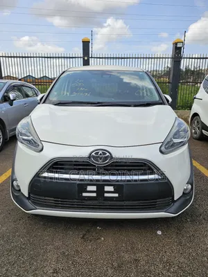 Toyota Sienta 2016 White