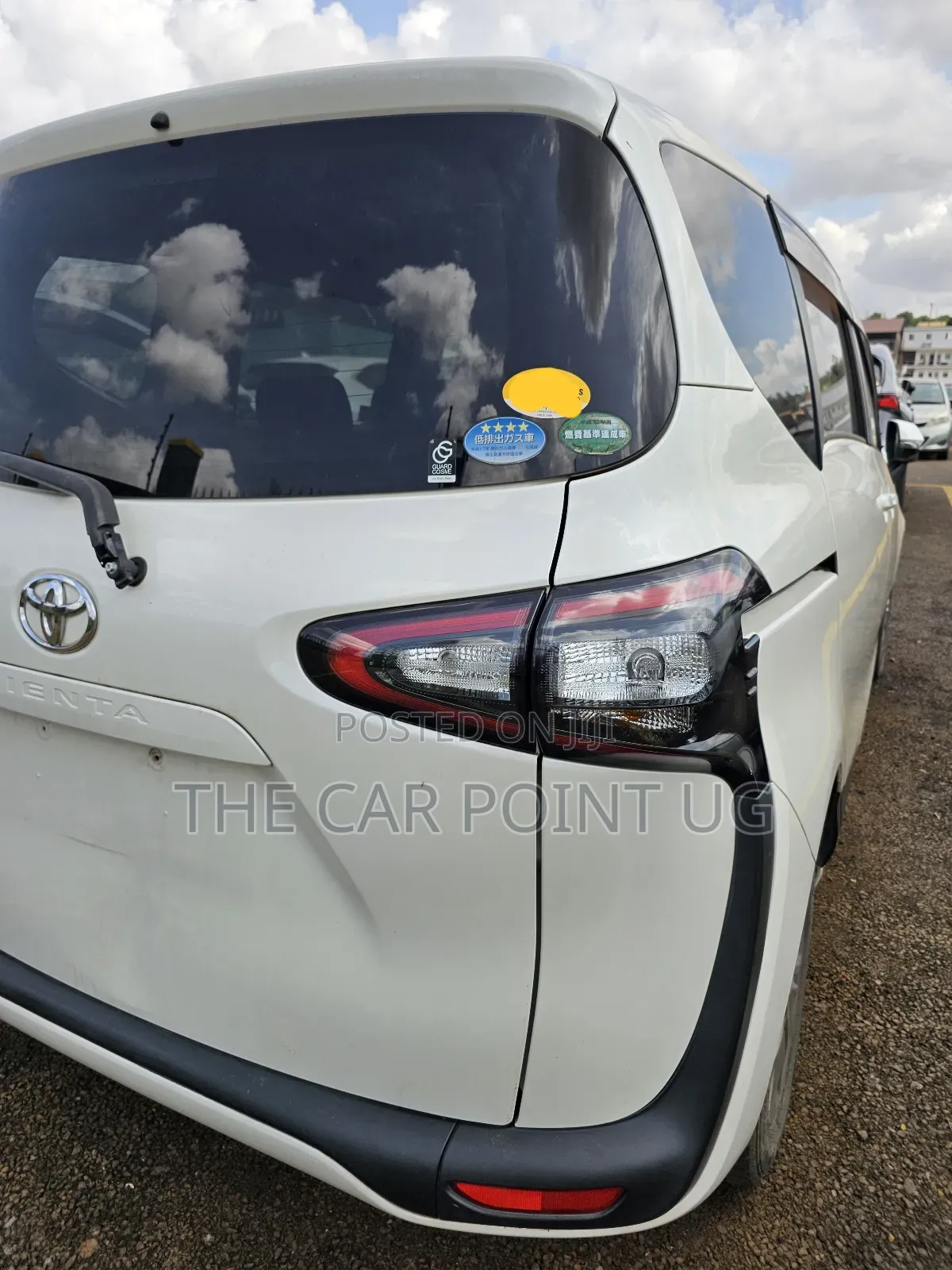 Toyota Sienta 2016 White