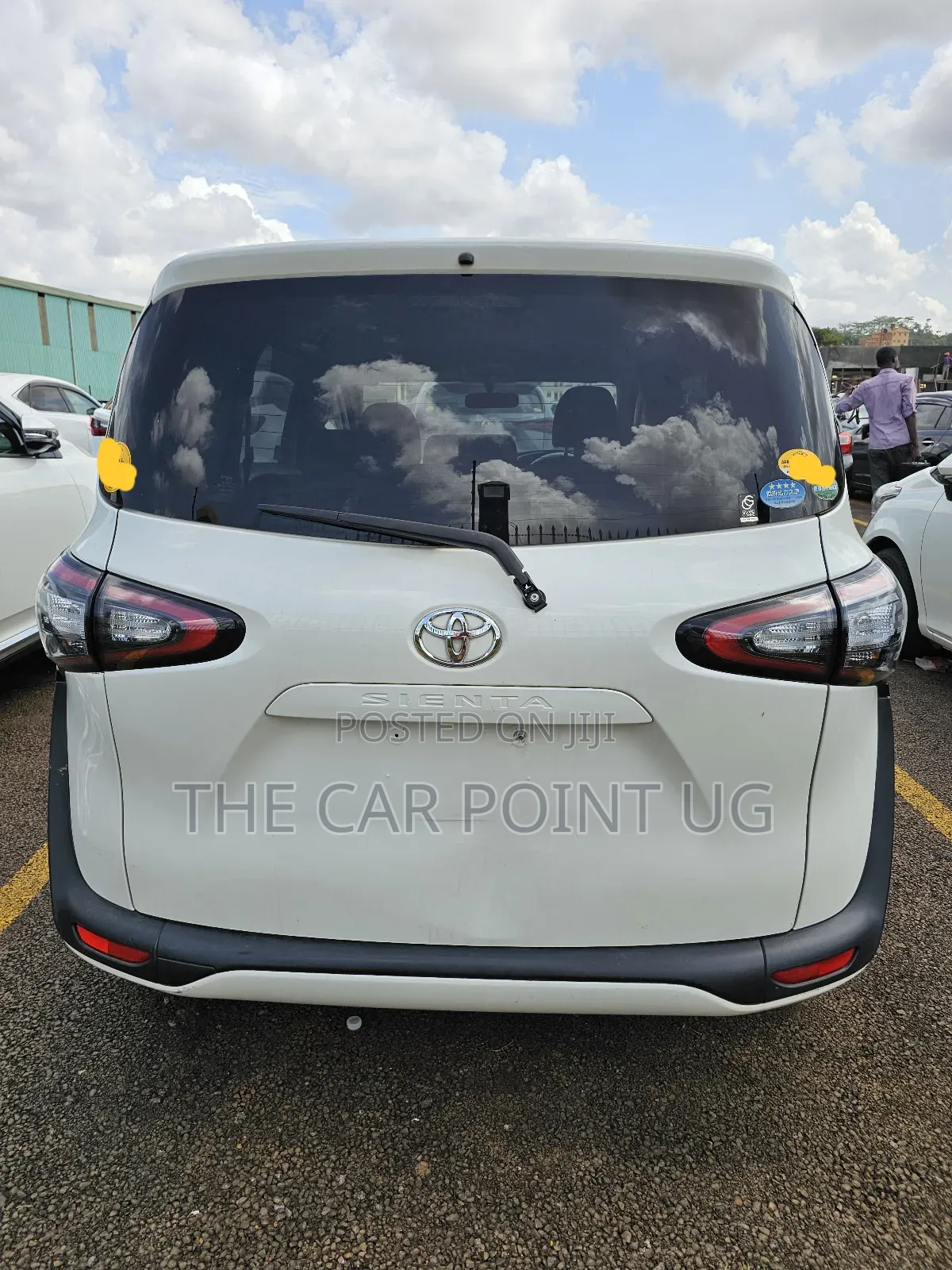 Toyota Sienta 2016 White