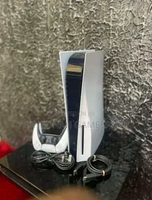 Playstation 5 Standard With 2 Controllers