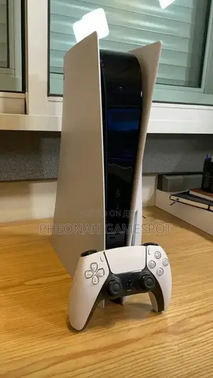 Ps5 Standard With 2 Controllers
