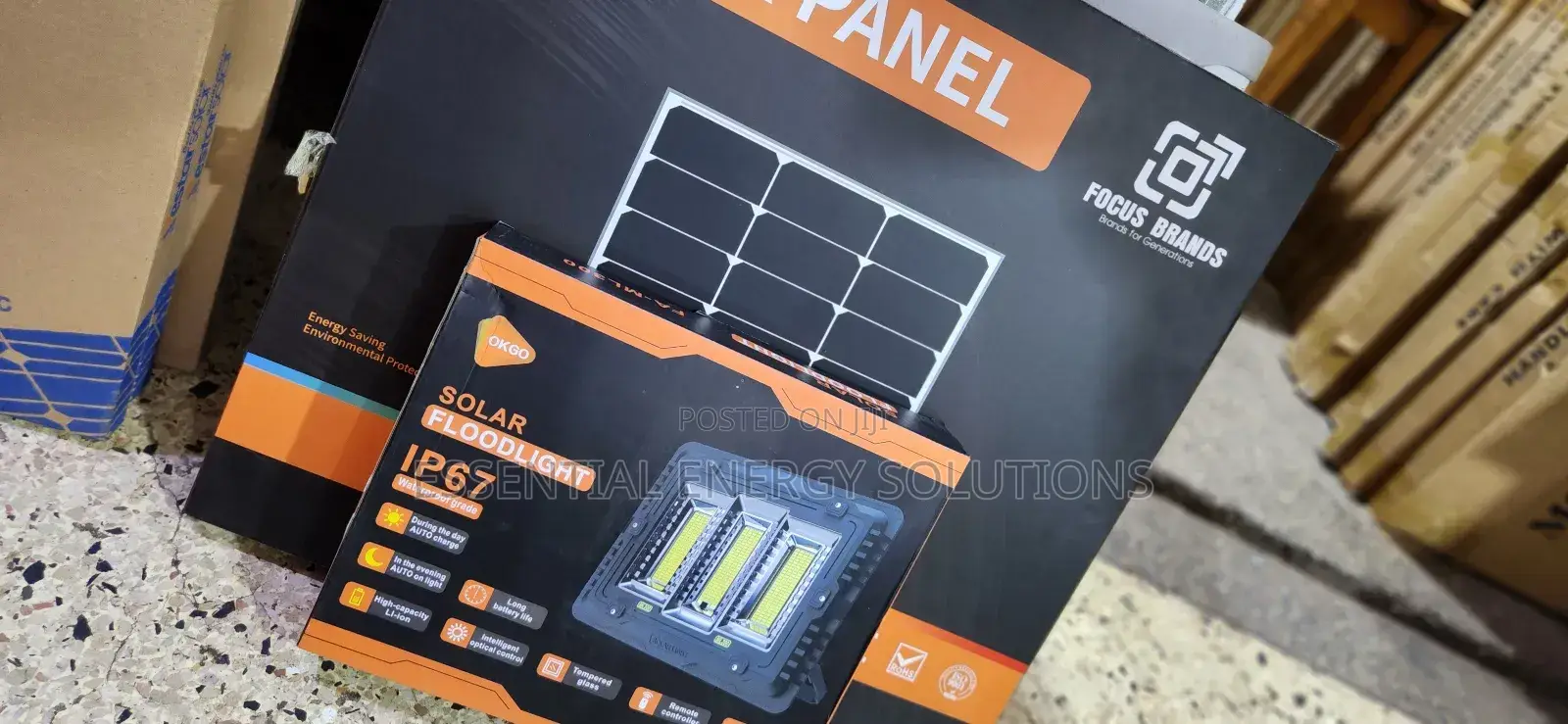 300w Solar Flood Light (Warm Light)