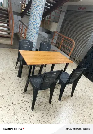 Plastic Chairs and Table Plastic Chairs and Take(Cafe, Hotels, Bars)