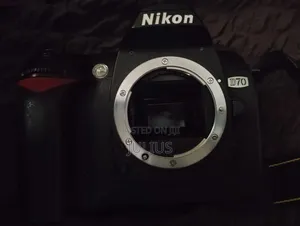 Nikon DSLR Camera D70