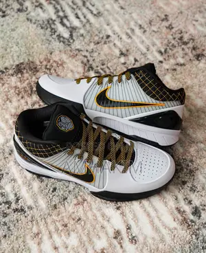 New Nike Kobe 4 Proto 'White Del Sol' Basket Ball Shoes in Stock