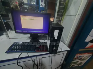 Desktop Computer HP ProDesk 400 G5 8GB AMD HDD 250GB