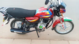 Bajaj Boxer 125 2022 Red