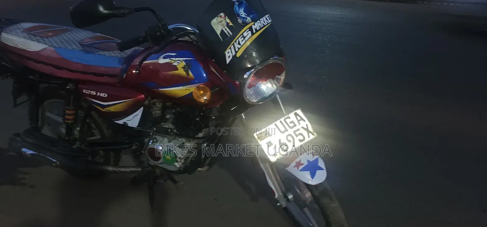 Bajaj Boxer 125 2023 Red