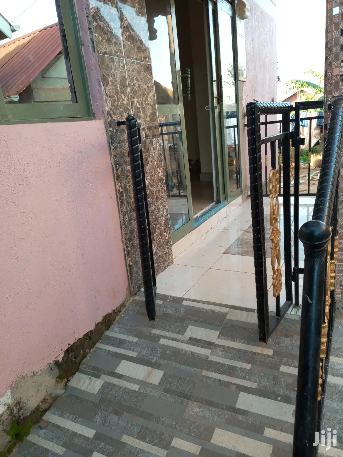 Single Bedroom House In Kitintale Mutungo Road For Rent