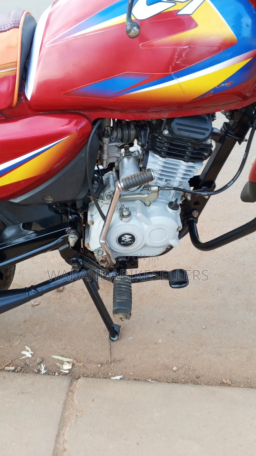 Bajaj Boxer 125 2024 Red