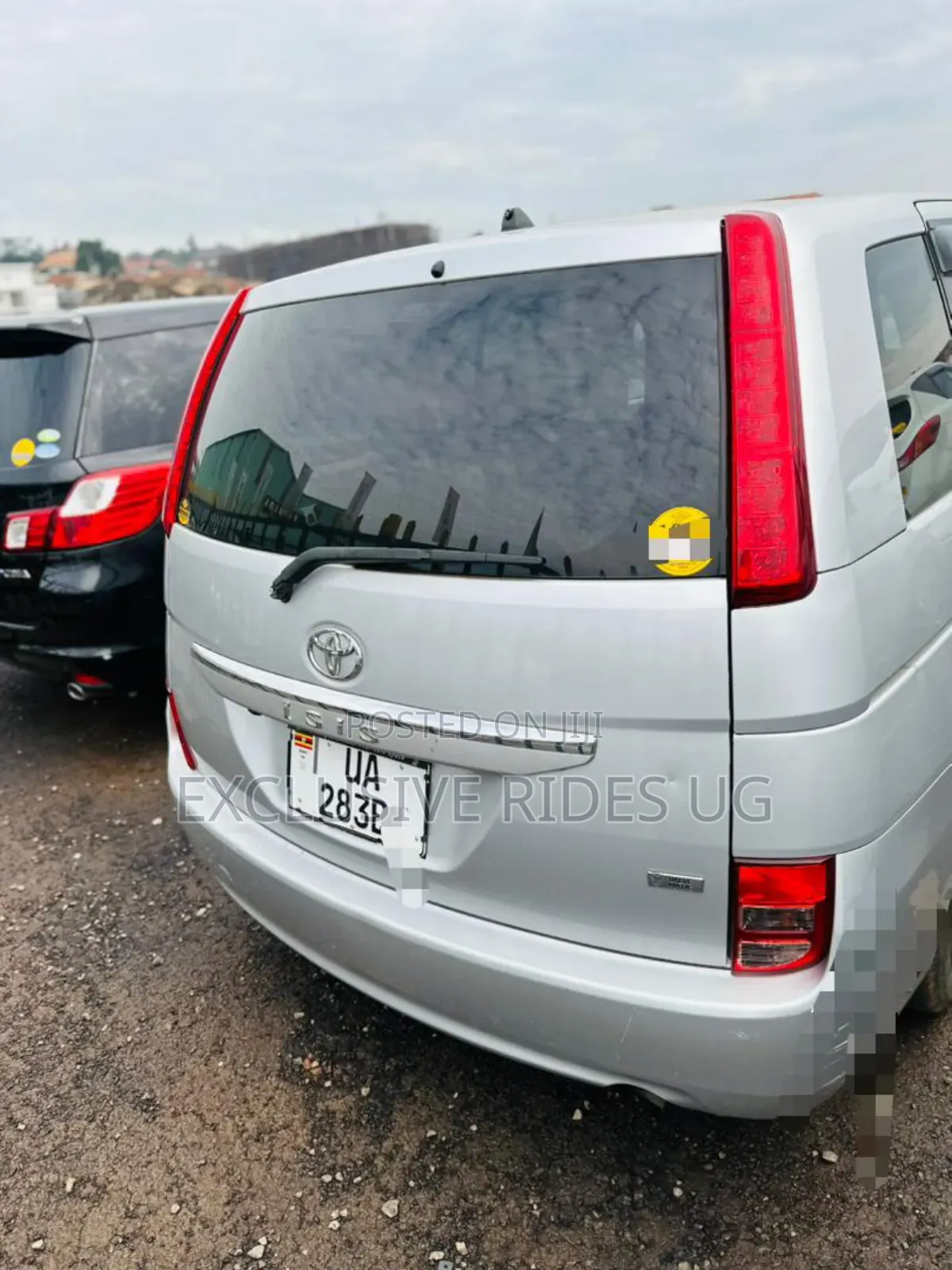 Toyota ISIS 1.8 G 2WD 2010 Silver